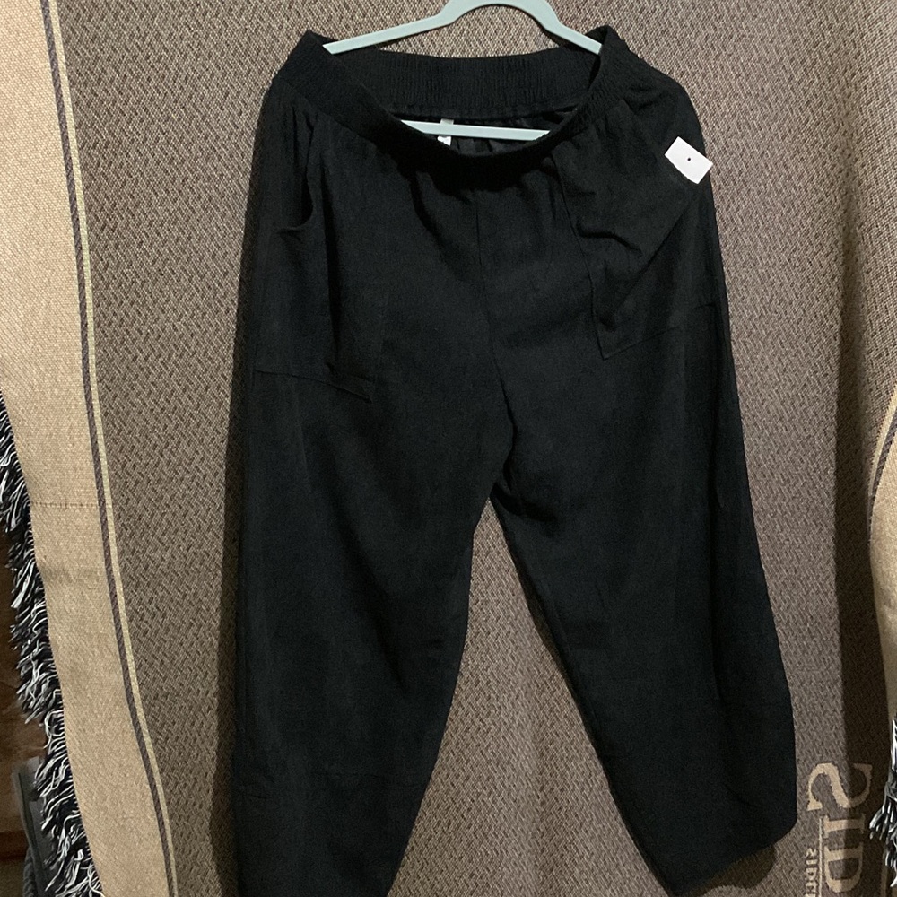 Elegant Black Women's Cropped Wide Leg Light Corduroy Pants